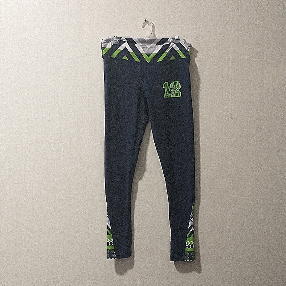 XL Seattle Seahawks Leggings - Picture 14 of 15